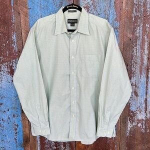 Eddie Bauer Wrinkle Resistant Men's Size L Green Button Down Long Sleeve Shirt